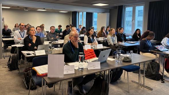 Presentations of doctoral candidates combined with lectures and interactive discussions.